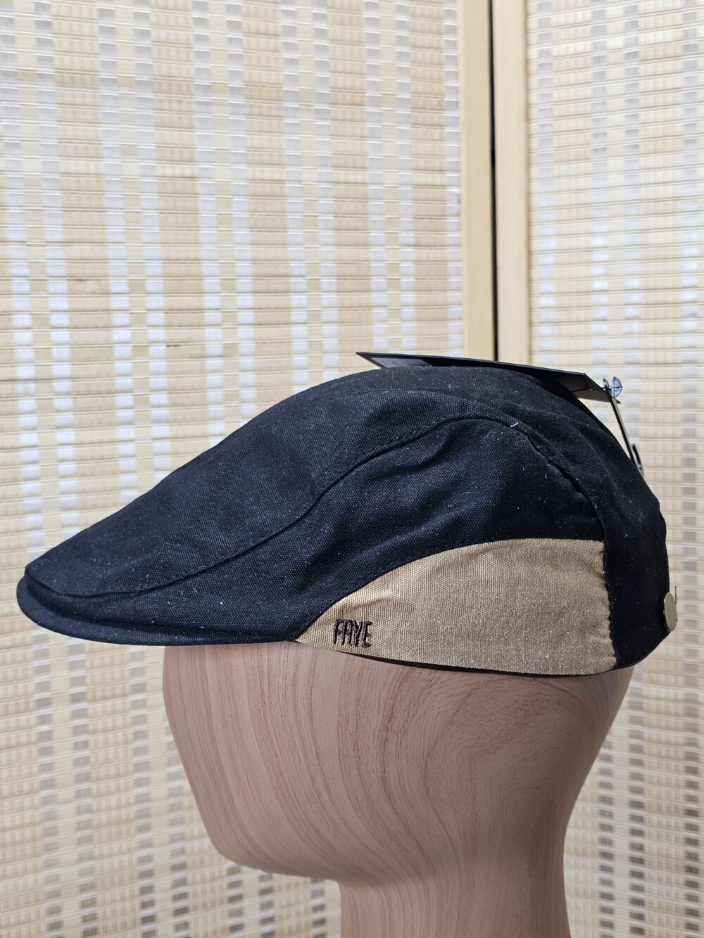 Frye Men’s Black Corduroy Driver Cap Flat Ivy Hat One Size NWT FMVF0026OSBLK